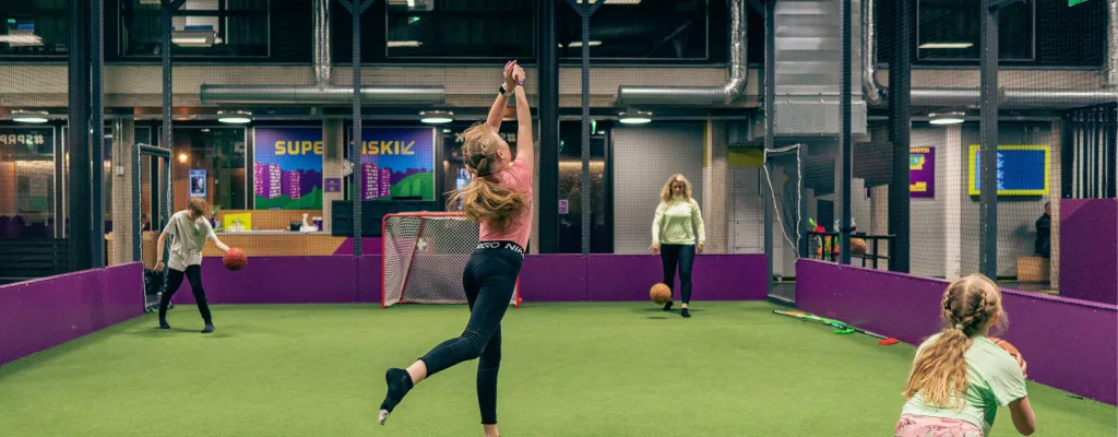 Seikkailupaketti SuperPark Sveitsin tai SeikkailuSveitsin kanssa