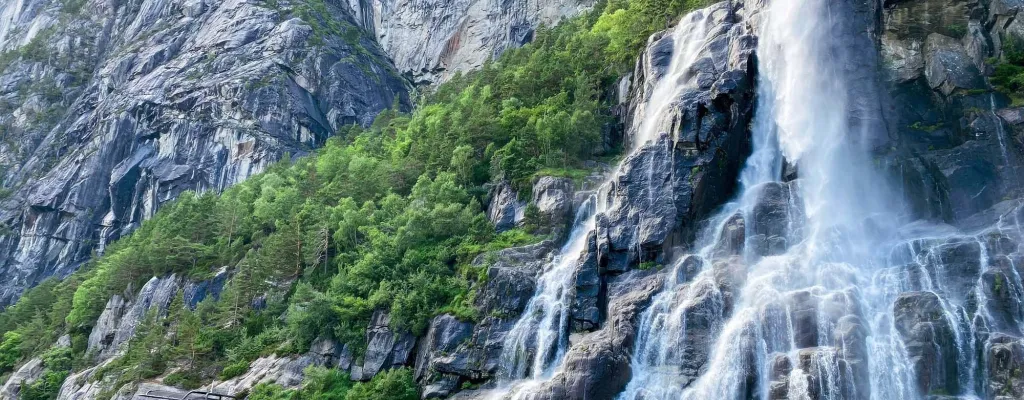 Nature, Speed ​​and Excitement – ​​Lysefjorden RIB Safari in Stavanger!
