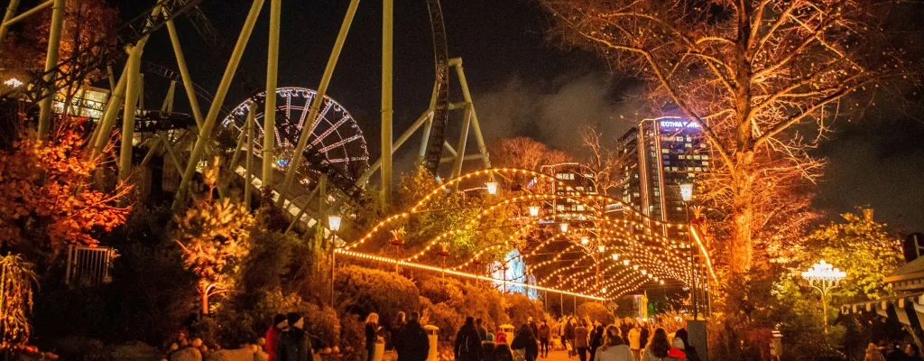 Halloween in Lisebergsparken - Hotel, Admission and Ride Pass