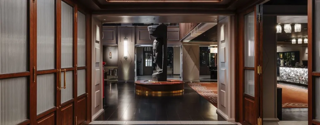 Clarion Hotel® Post 