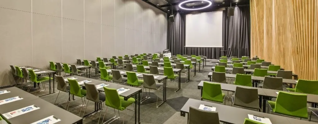 Clarion Hotel® The Edge