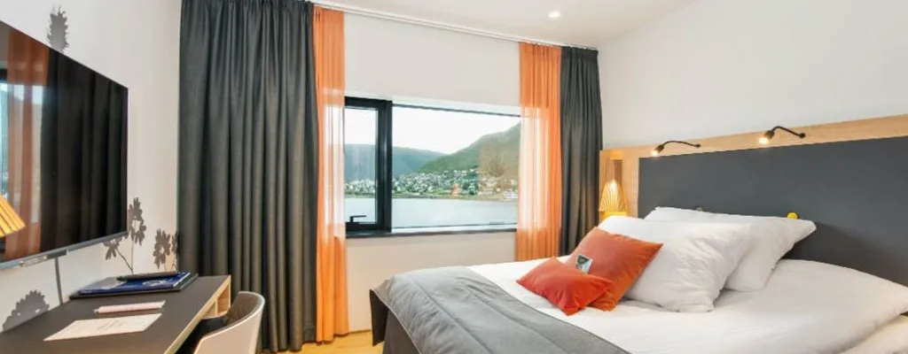 Clarion Hotel® The Edge