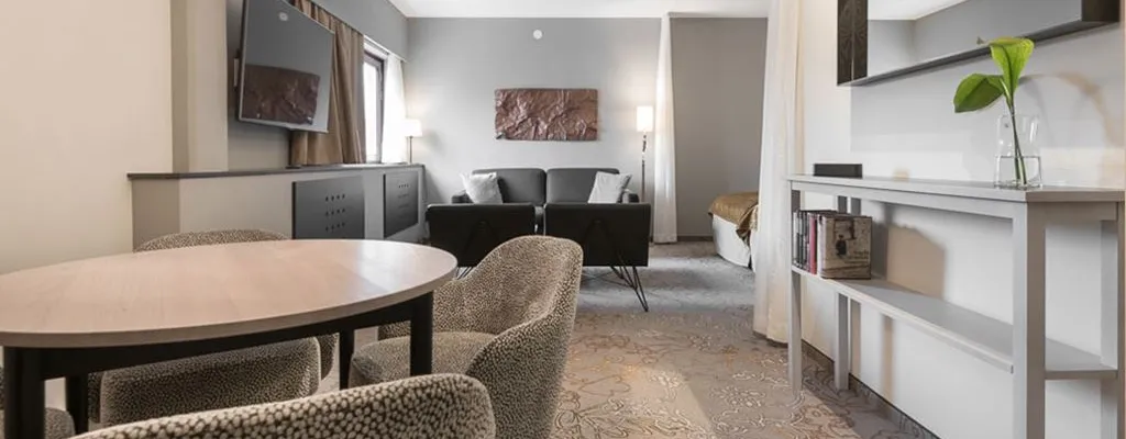 Quality Hotel™ Royal Corner