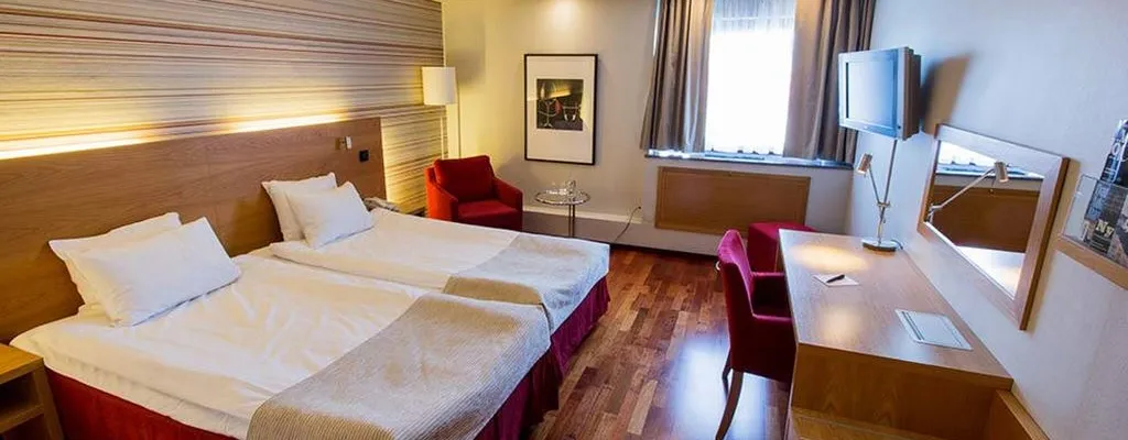 Quality Hotel™ Royal Corner