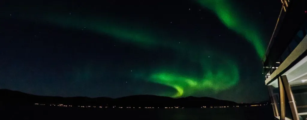 Northern Lights cruise in Atlantis footprints