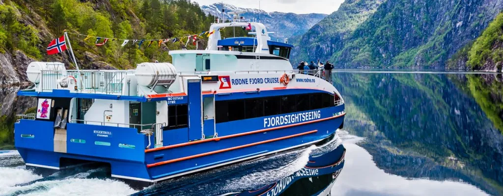 Fjord Cruise Mostraumen