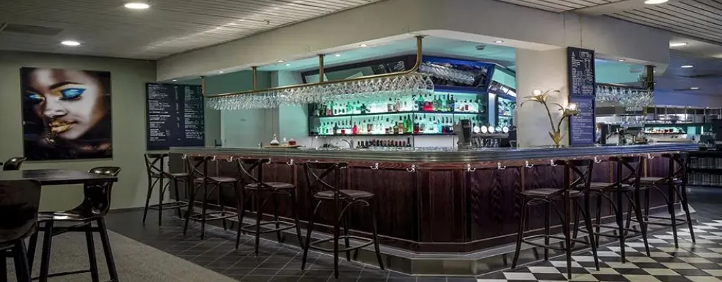 Clarion Hotel® Winn