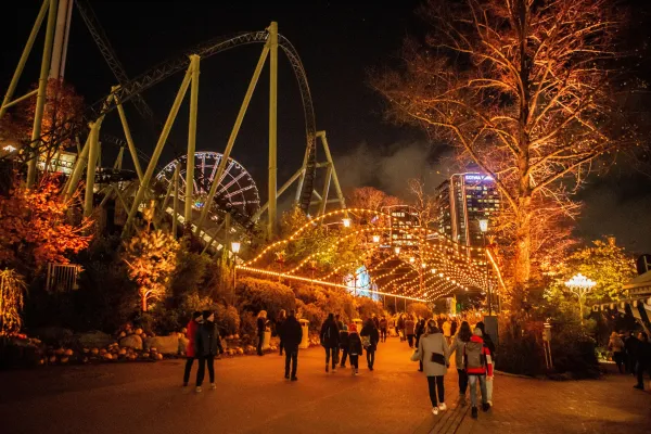 Halloween in Lisebergsparken - Hotel, Admission and Ride Pass